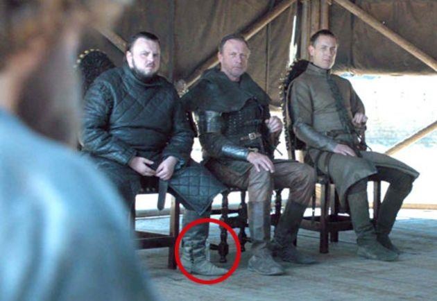 chai nhựa xuất hiện trong phim game of thrones ảnh 1 chai nhua xuat hien trong phim game of thrones anh 1