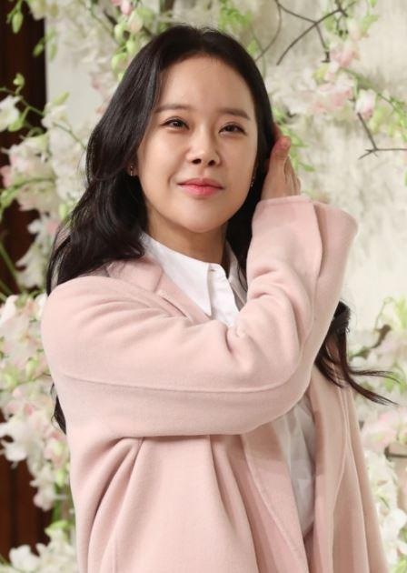 kieu nu han tai tieng vi anh nong va doi tu be boi anh 8