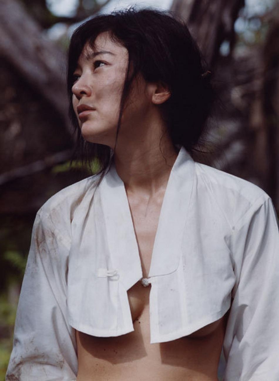 kieu nu han tai tieng vi anh nong va doi tu be boi anh 6