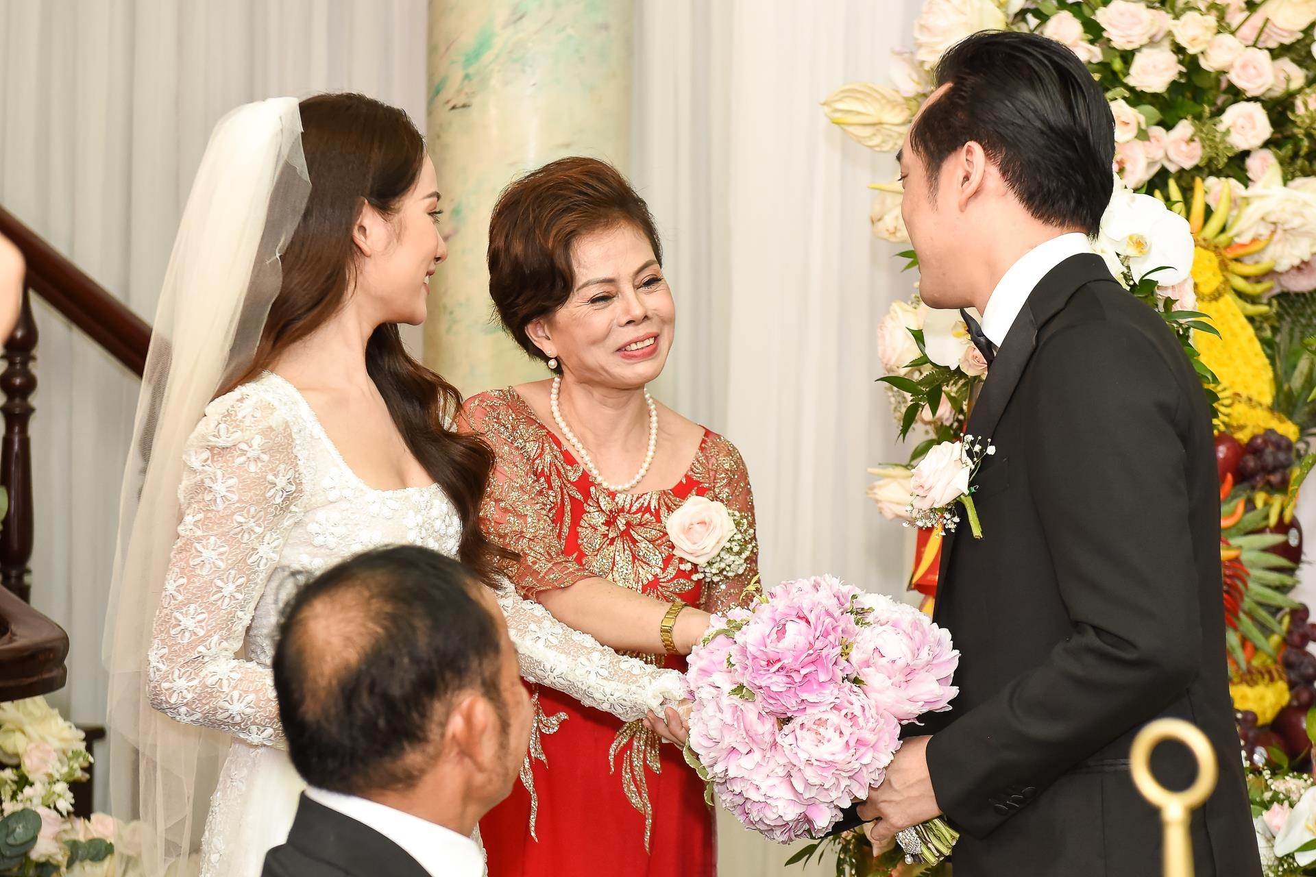 dam cuoi duong khac linh sara luu anh 6