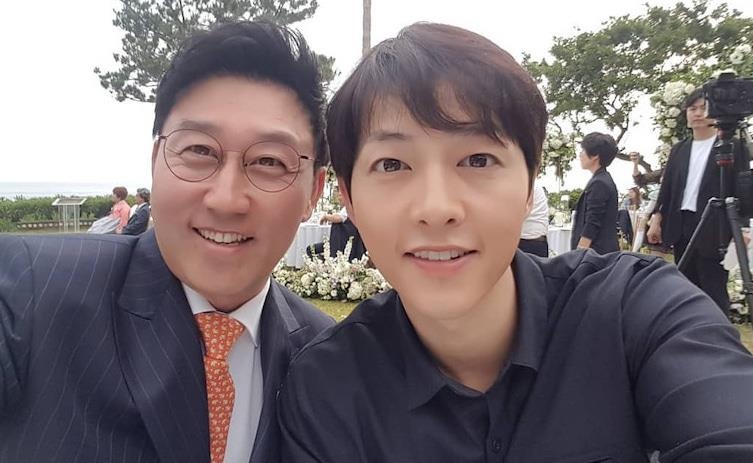 Song Joong Ki va dan sao hang A du cuoi tai tu 'Hoang hau Ki' hinh anh