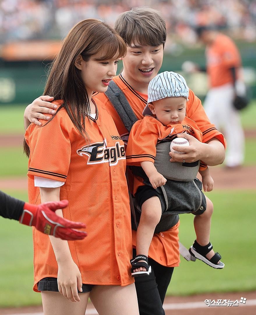 cap vo chong tre nhat showbiz anh 5