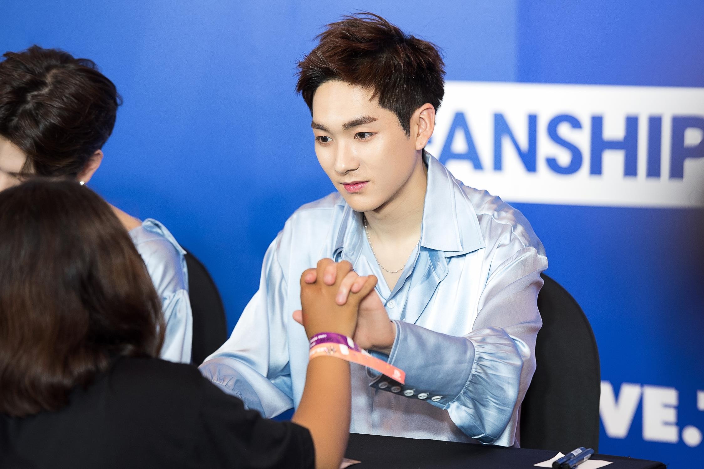 V Heartbeat, V Live ảnh 6 V Heartbeat, V Live anh 6