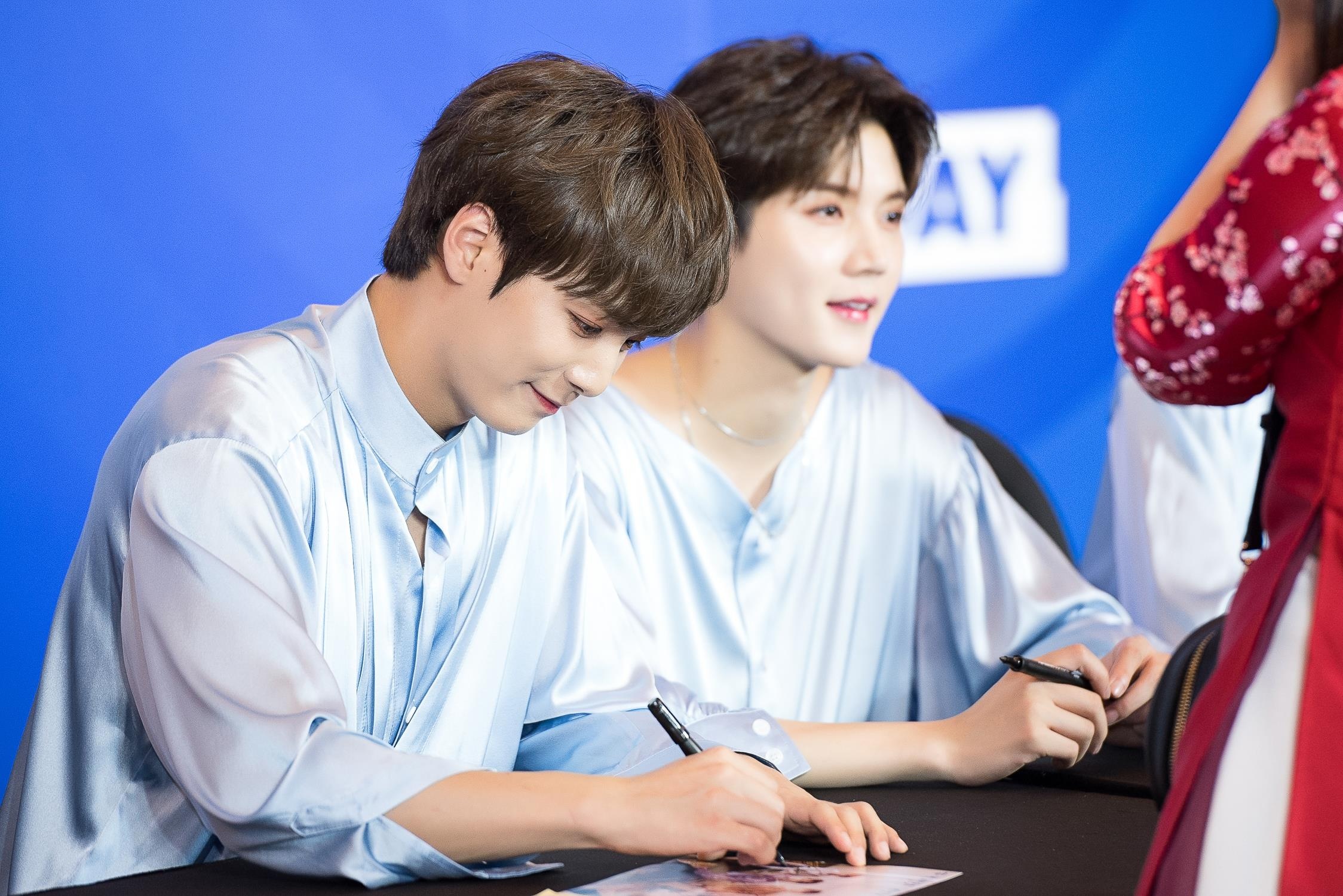 V Heartbeat, V Live ảnh 4 V Heartbeat, V Live anh 4