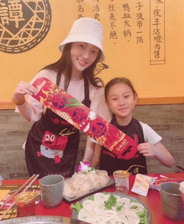 my nhan hoa ngu tu hoi mung dong nghiep khai truong anh 4