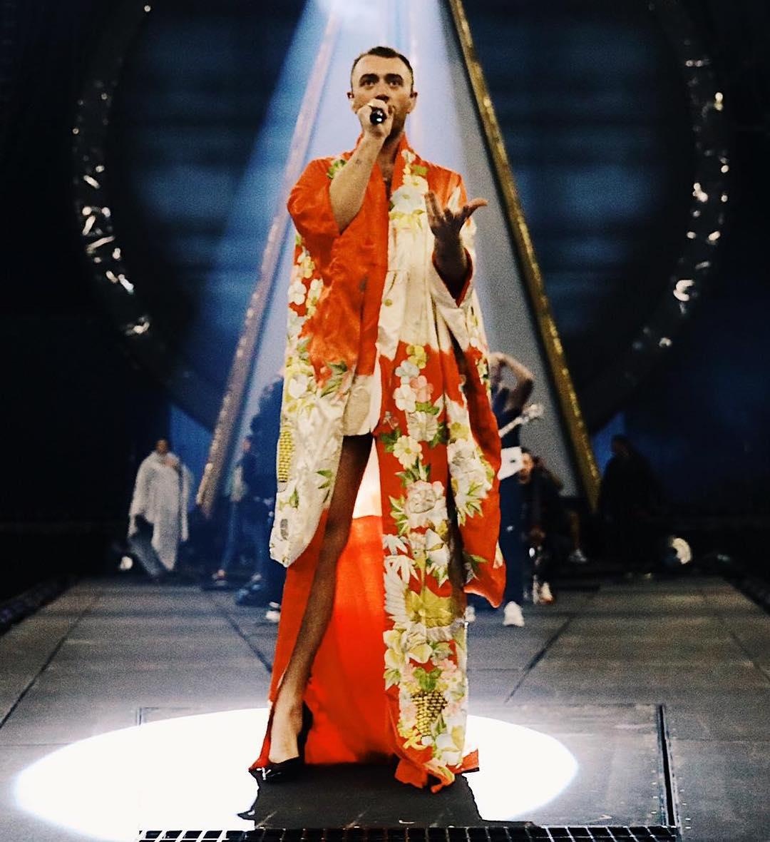 so thich mac vay cua sam smith anh 3