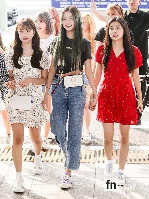 my nu kpop dien thoi trang sen sam o san bay anh 7