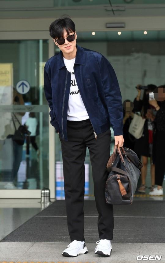 lee min ho tang can xuong sac o san bay anh 7