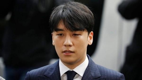 Seungri di massage thu gian vao ngay bi truy to 7 toi danh hinh su hinh anh