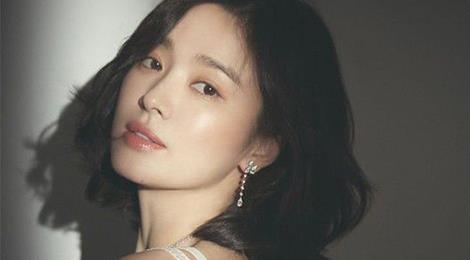 Song Hye Kyo len tieng sau khi Song Joong Ki de don ly hon hinh anh