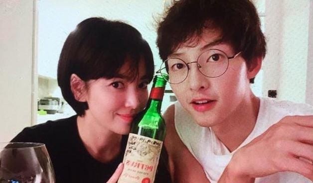 Tin nhan cua bo Song Joong Ki keu goi ung ho Song Hye Kyo lan truyen hinh anh