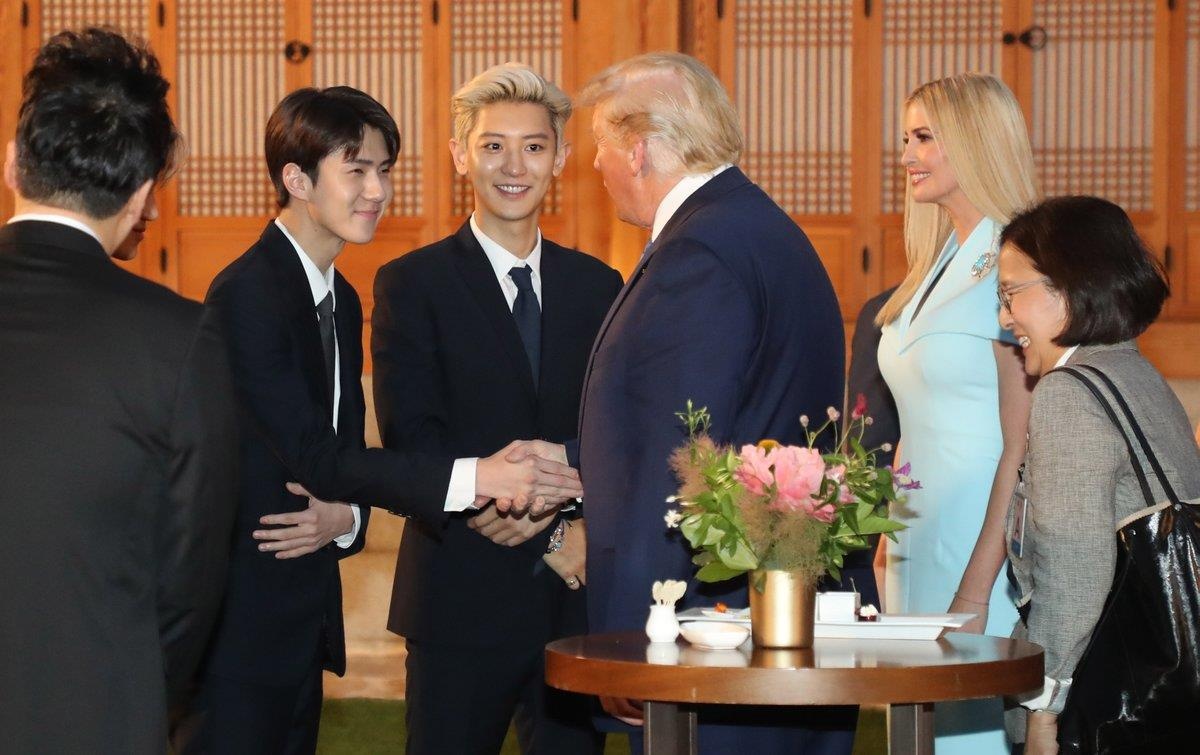 exo gap tong thong donald trump anh 3