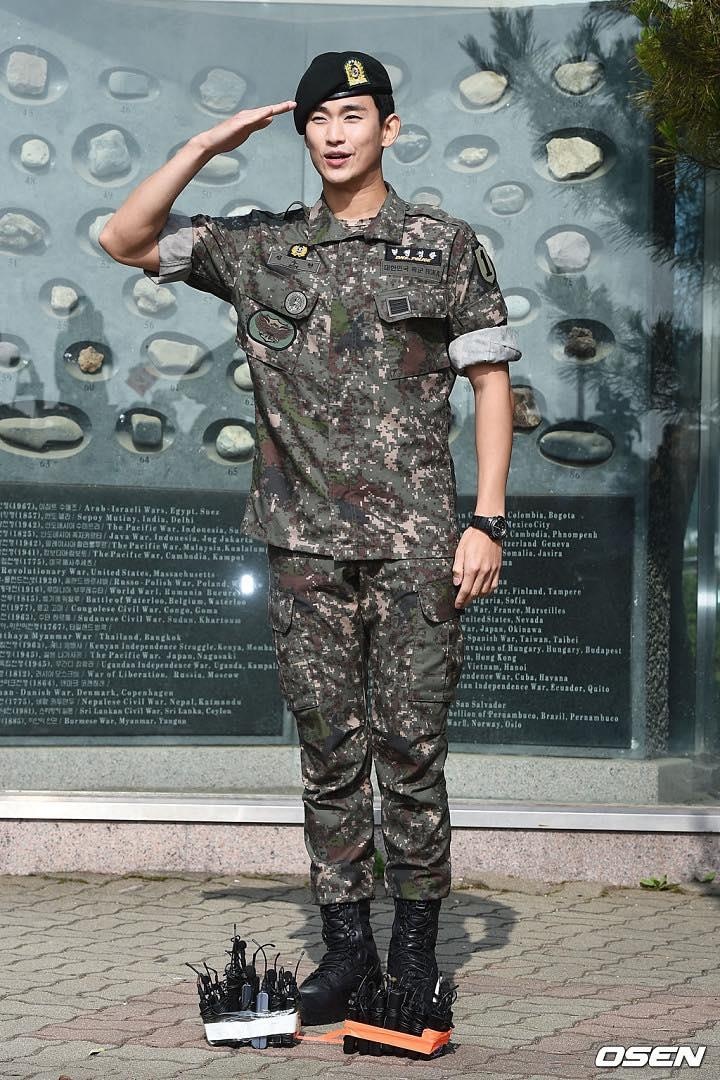 kim soo hyun xuat ngu anh 6