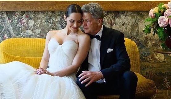 Hollywood gay chu y voi le cuoi xa xi cua my nhan va chong 70 tuoi hinh anh