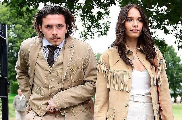 Con trai Beckham mac luom thuom, gia nua o tuoi 20 hinh anh