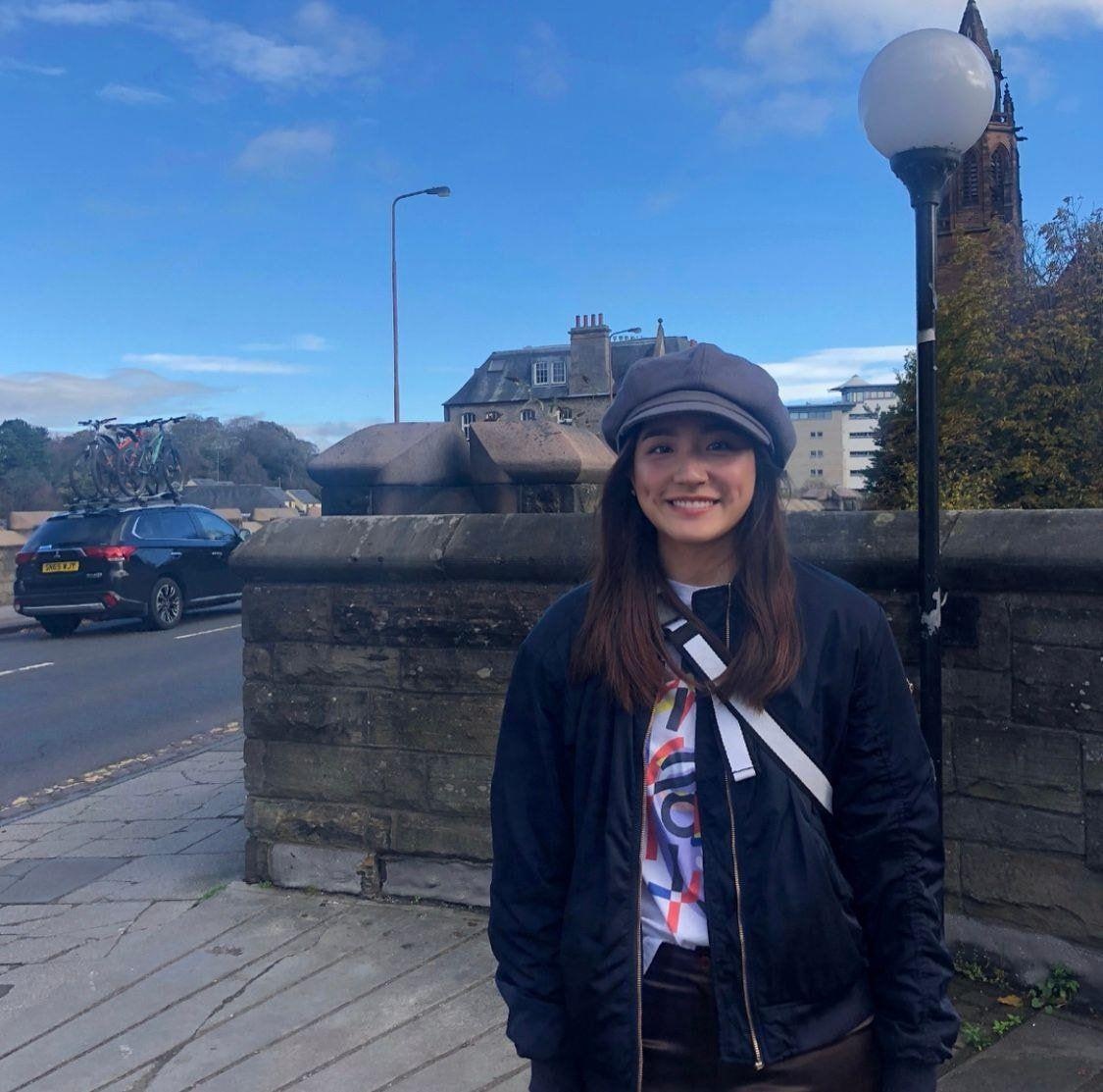 sao han gay soc vi mac ho anh 5