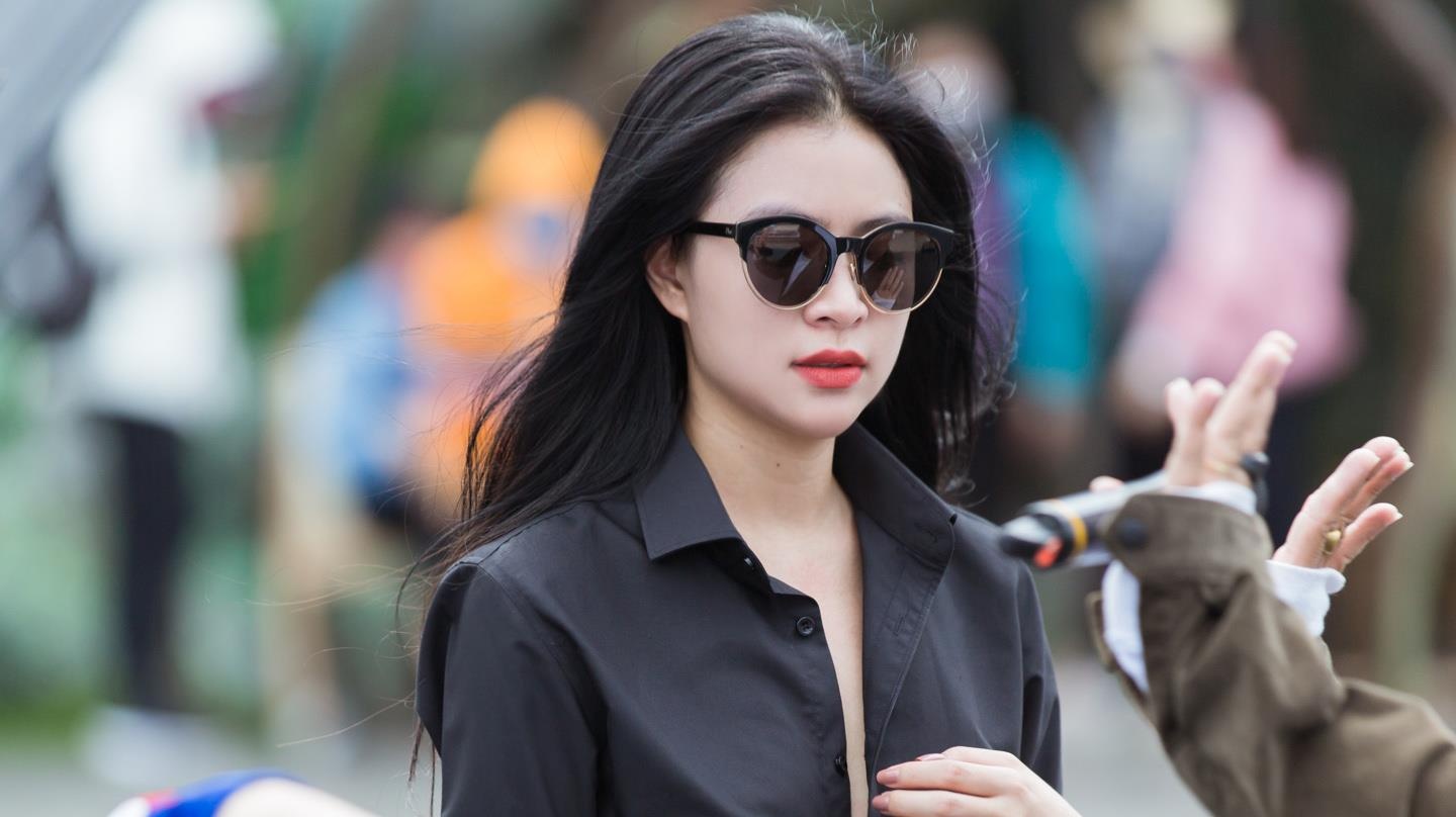 Hoang Thuy Linh va dan ca si doi nang tong duyet chung ket hoa hau hinh anh