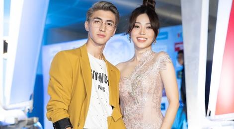 Dan my nhan Viet dien vay xe sau tren tham do chung ket hoa hau hinh anh