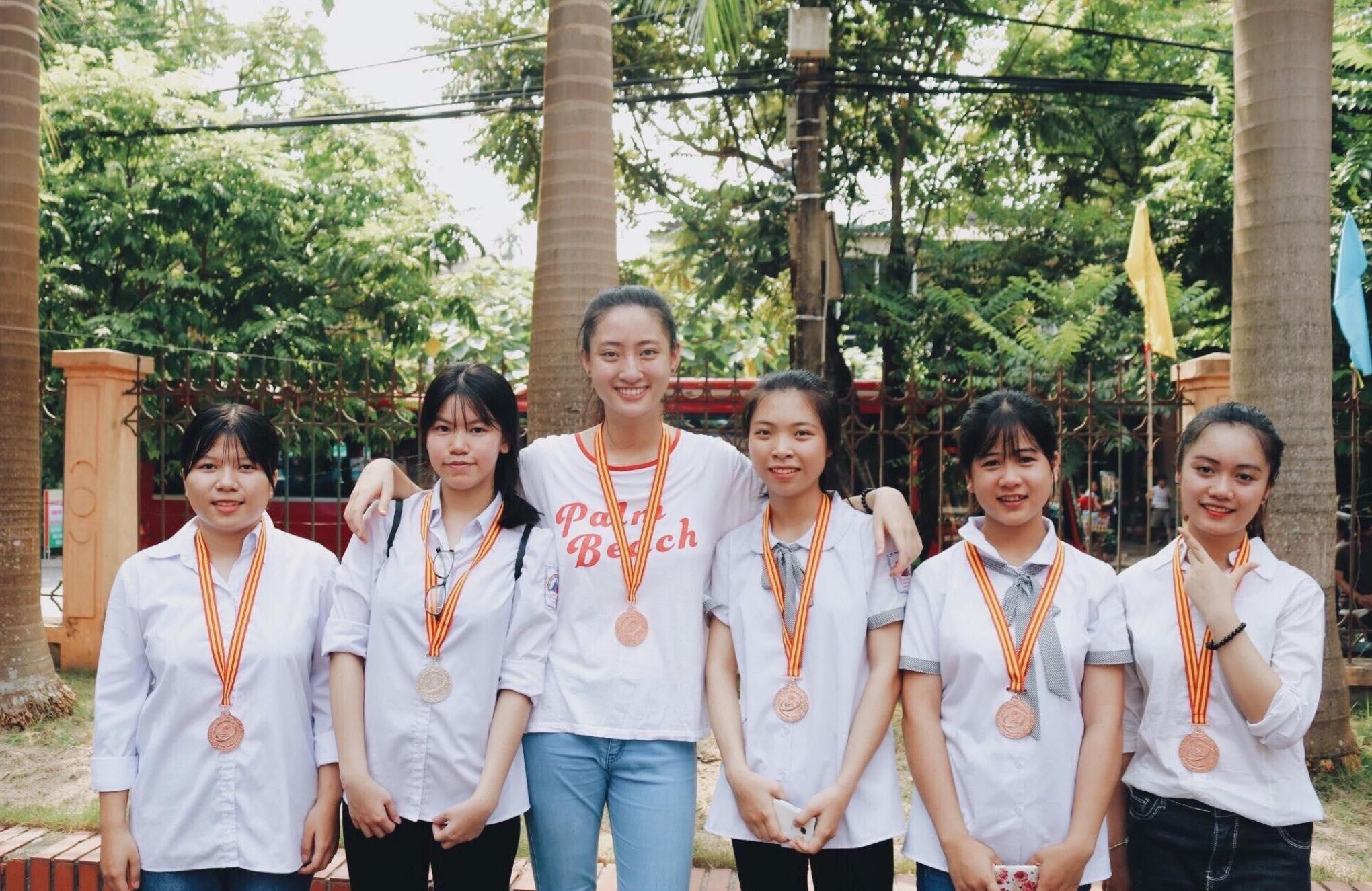 hoa hau luong thuy linh anh 4