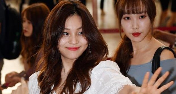 Nu than tuong 21 tuoi duoc khen 'len doi nhan sac' hinh anh