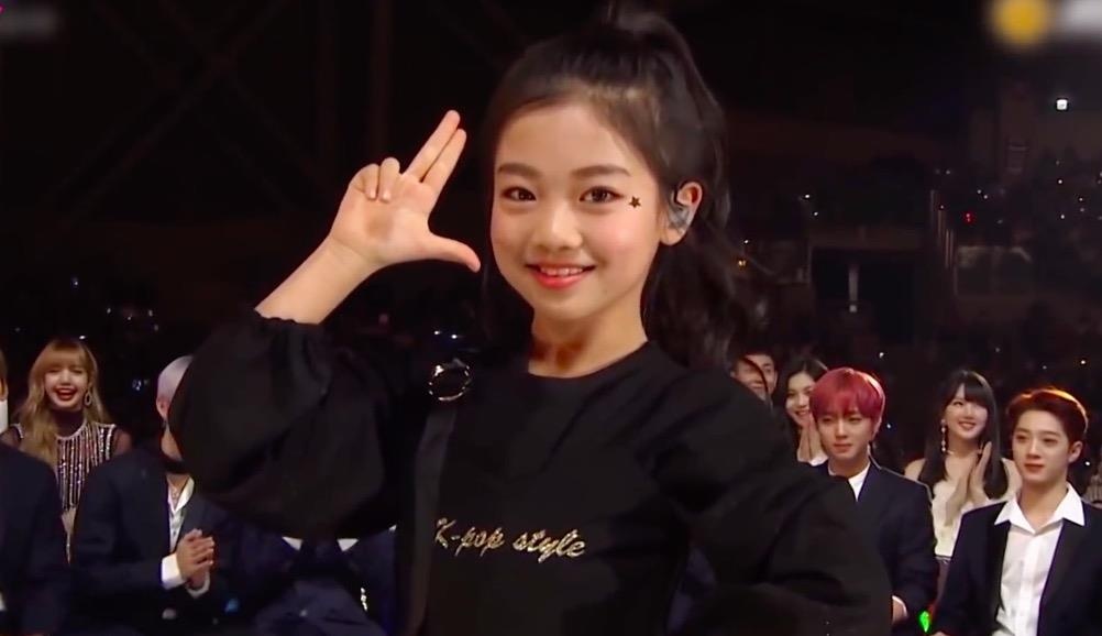 Black Pink phan khich khi xem co be 9 tuoi nhay hit 'DU-DDU DU-DDU' hinh anh