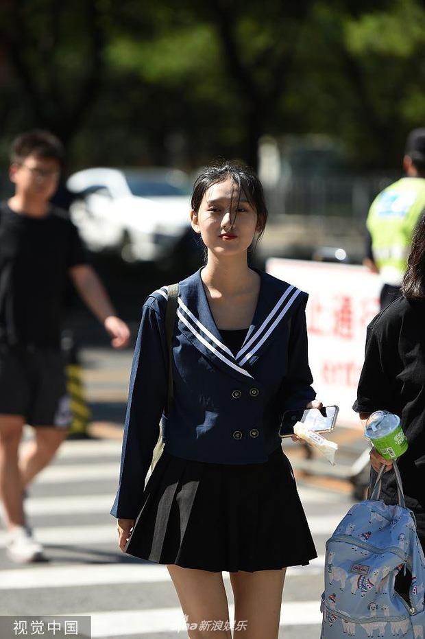 hoc vien dien anh bac kinh nhap hoc anh 7