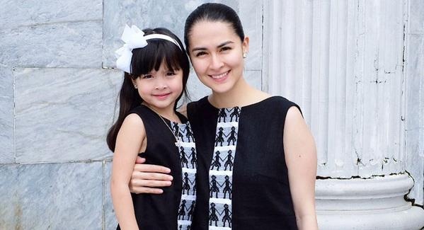 Con gai 'my nhan dep nhat Philippines' duoc khen khi mac do doi voi me hinh anh