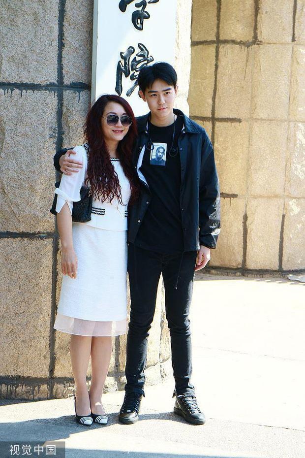 hoc vien dien anh bac kinh nhap hoc anh 12