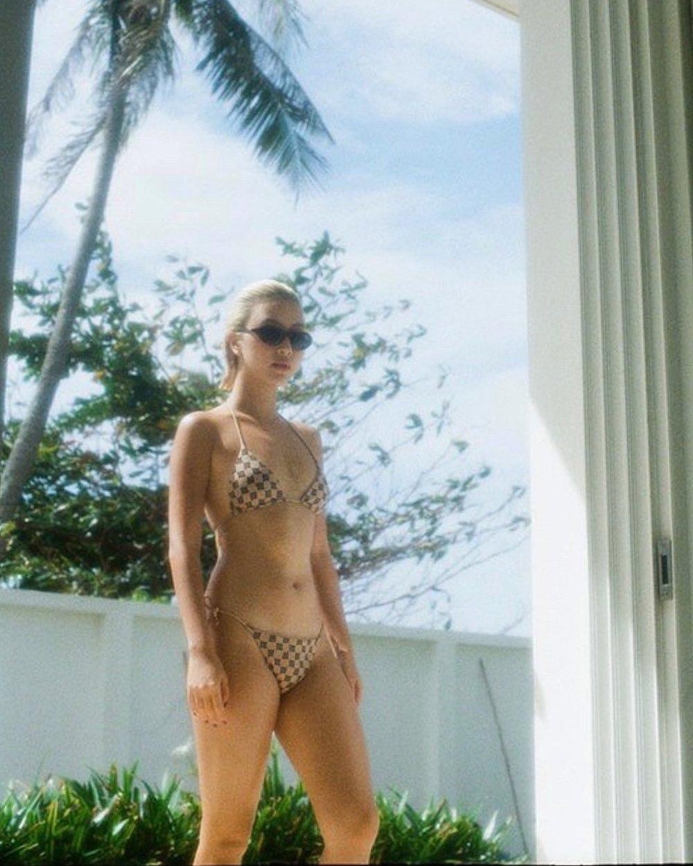 sao viet khoe co bung anh 13