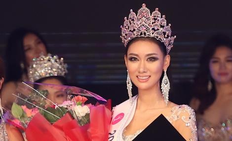 Han Quoc trao 12 vuong mien trong mot dem thi hoa hau hinh anh