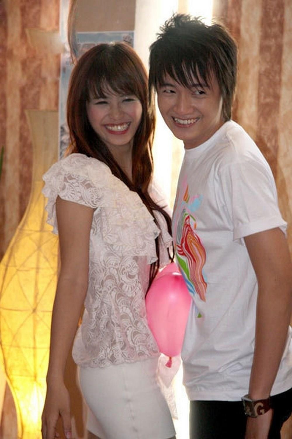 ca si viet thoi moi di hat anh 2