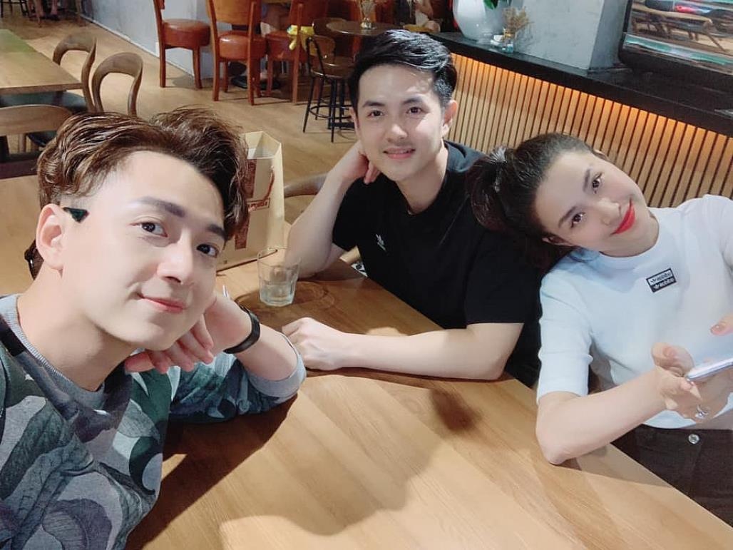 ca si viet thoi moi di hat anh 3