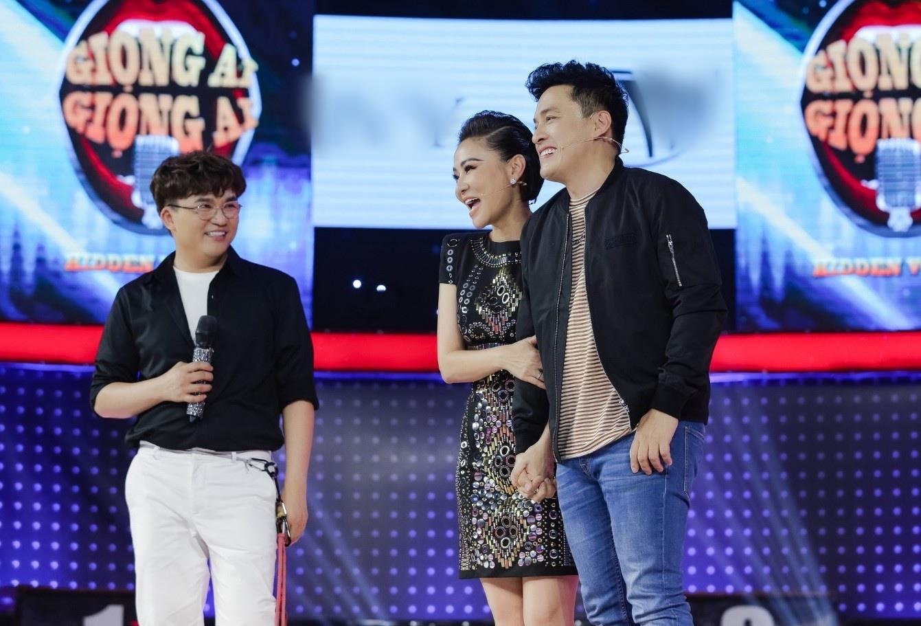 thu minh giả vờ làm người yêu lam trường ảnh 1 thu minh gia vo lam nguoi yeu lam truong anh 1