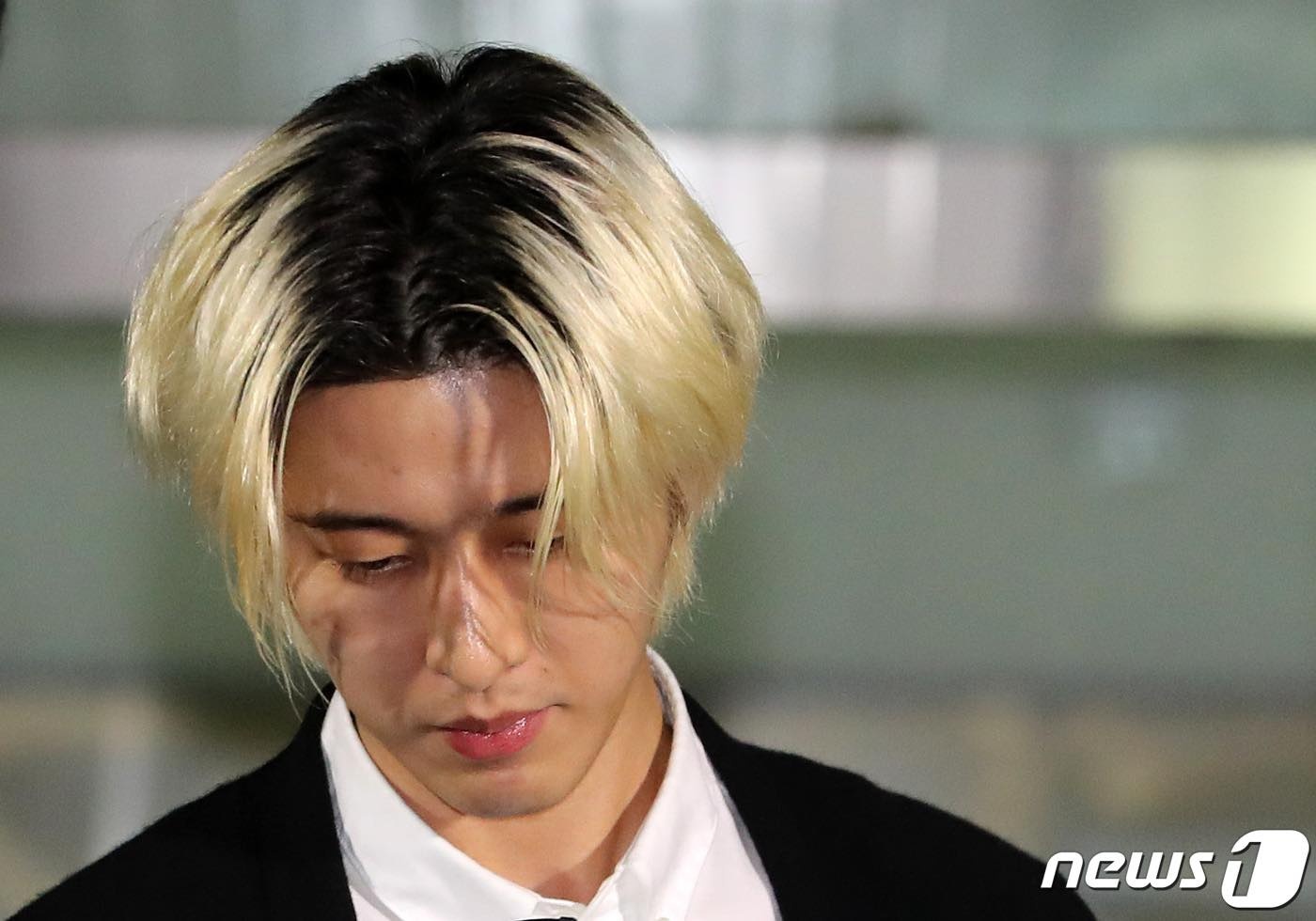 truong nhom ikon bi tham van vi dung ma tuy anh 1