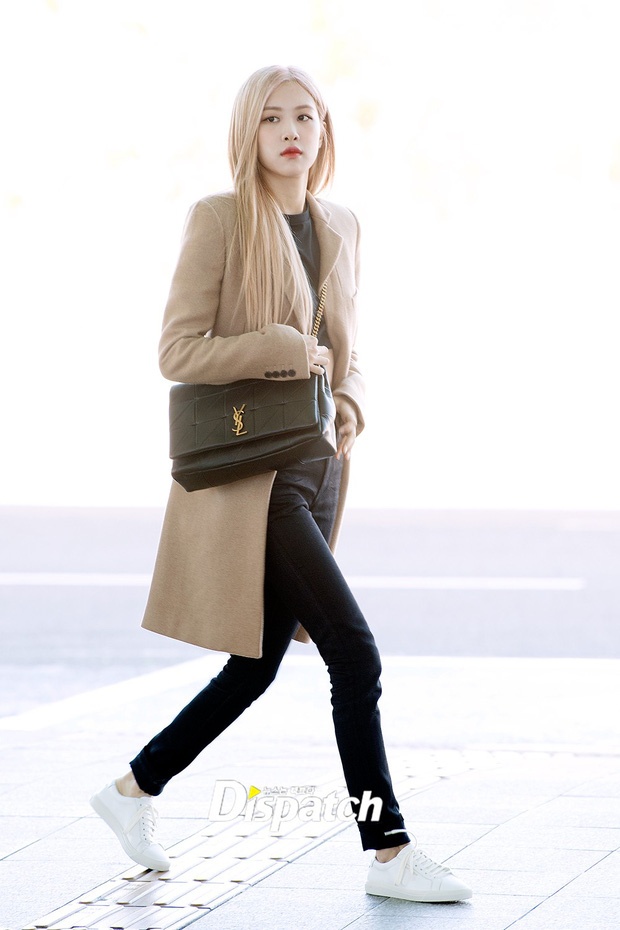 suzy de mat moc tai san bay anh 9