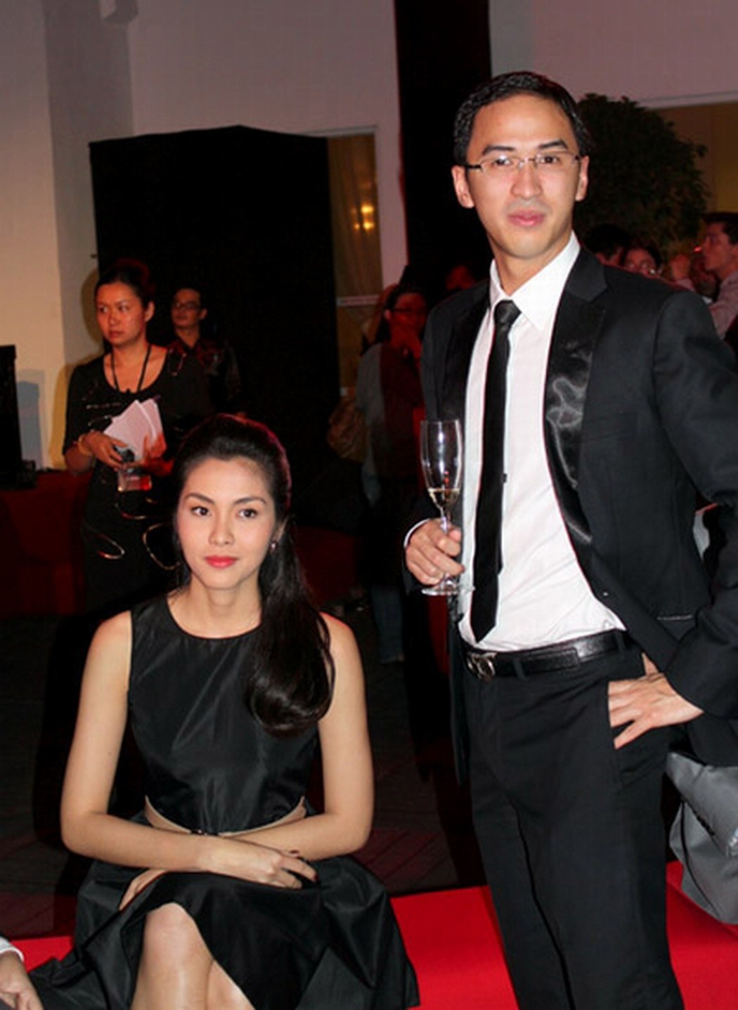 tang thanh ha va chong ky niem 10 nam anh 11