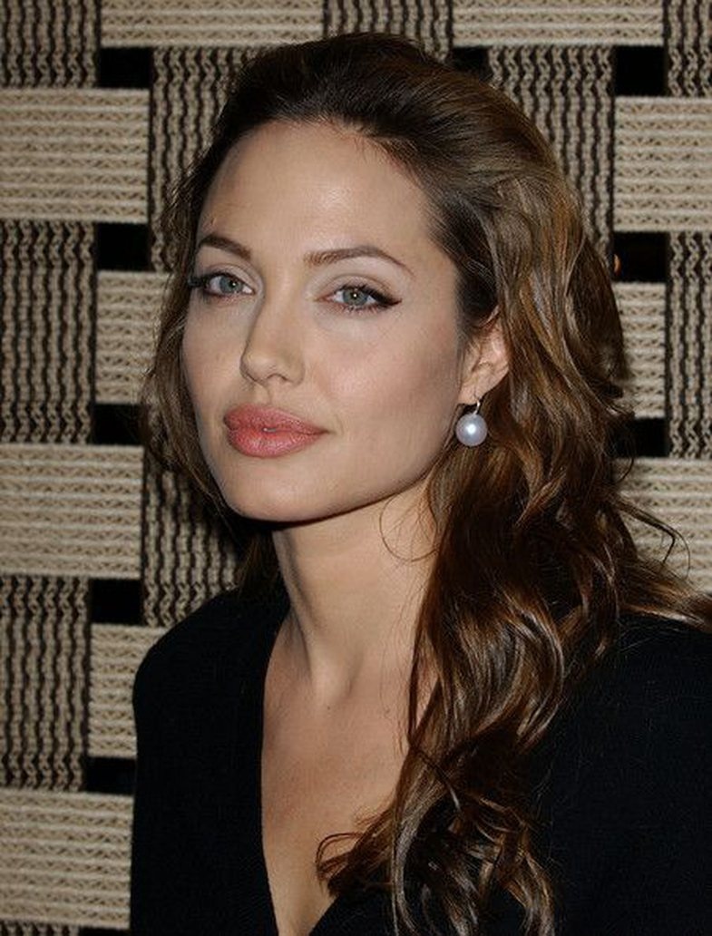 angelina jolie nhan sac 16 tuoi anh 12