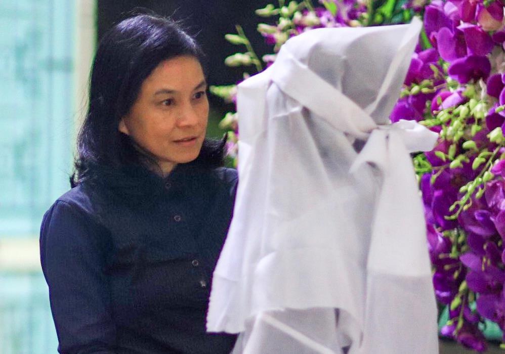 'Co gai xau xi' Ngoc Hiep, Kieu Trinh vieng NSND The Anh hinh anh