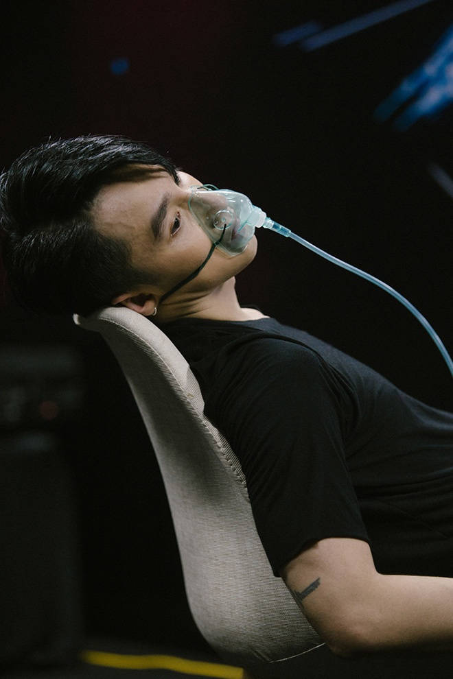 sao viet ngat xiu vi lam viec qua suc anh 15