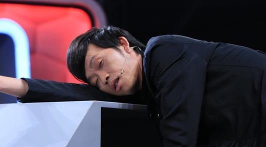 Minh Tuyet, Hoai Linh, Son Tung va sao Viet ngat xiu vi lao luc hinh anh