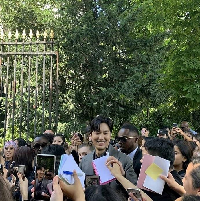 lee min ho dien trai tai san bay anh 11