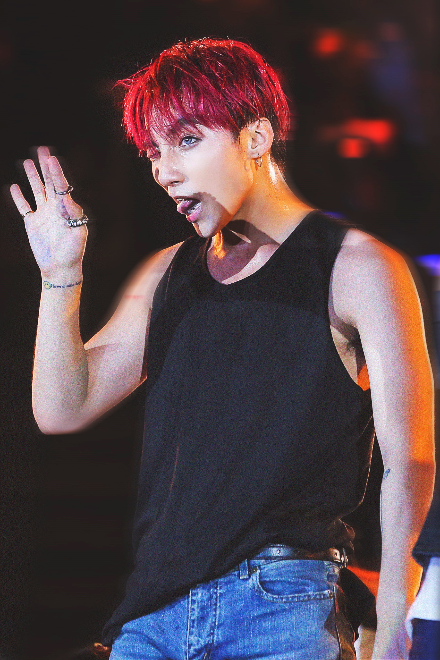 son tung m-tp 7 nam ca hat anh 9