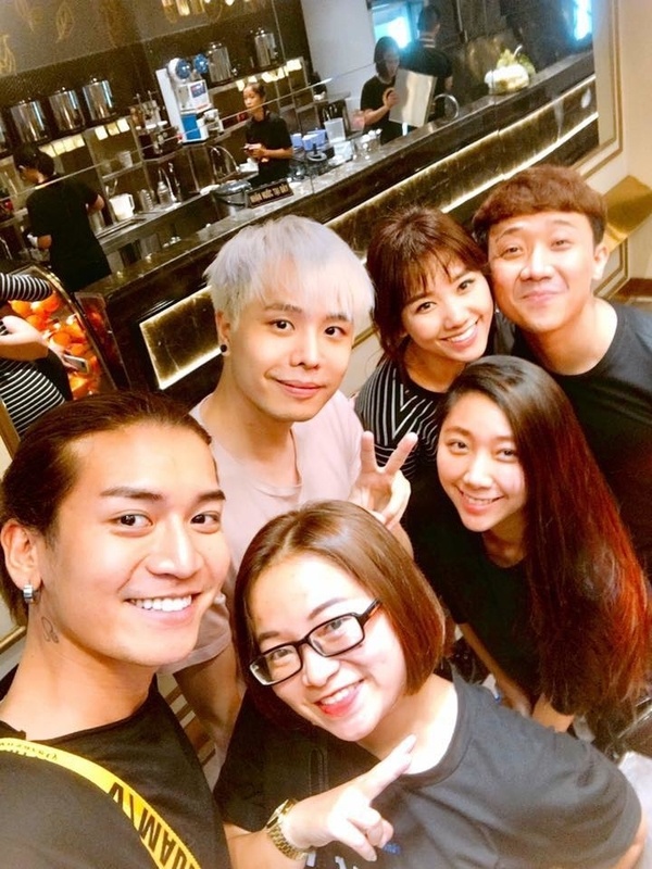 nhom ban than cua tran thanh anh 6