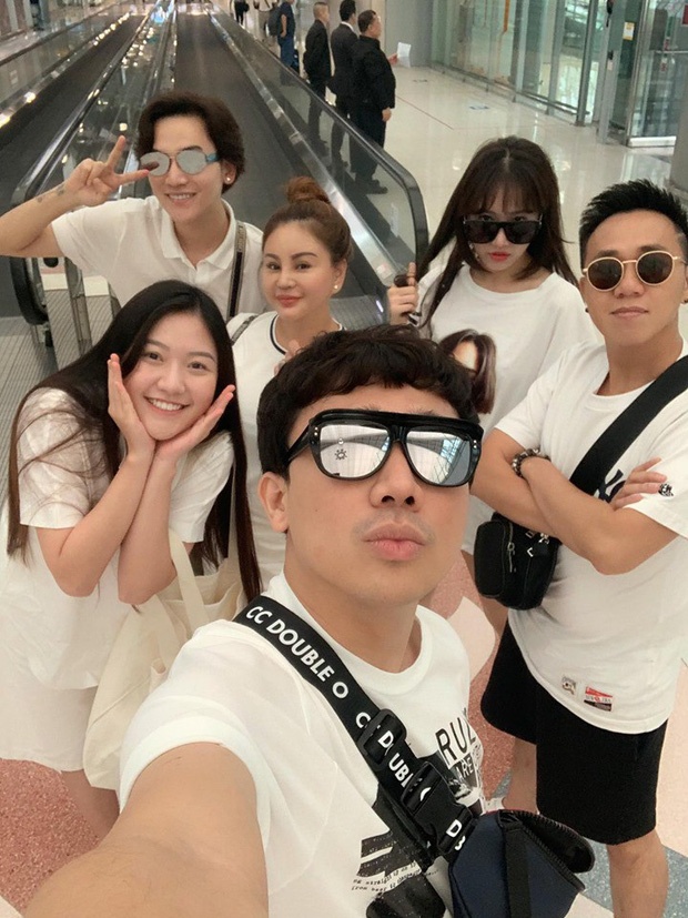 nhom ban than cua tran thanh anh 5