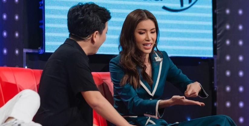 Minh Tu lien tuc 'tha thinh', tan tinh trai dep trong game show hinh anh