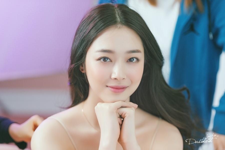 Le dua tang Sulli dien ra rieng tu hinh anh