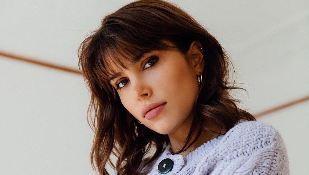 Ban gai tin don moi cua Brooklyn Beckham giong ba Vic den kho tin hinh anh