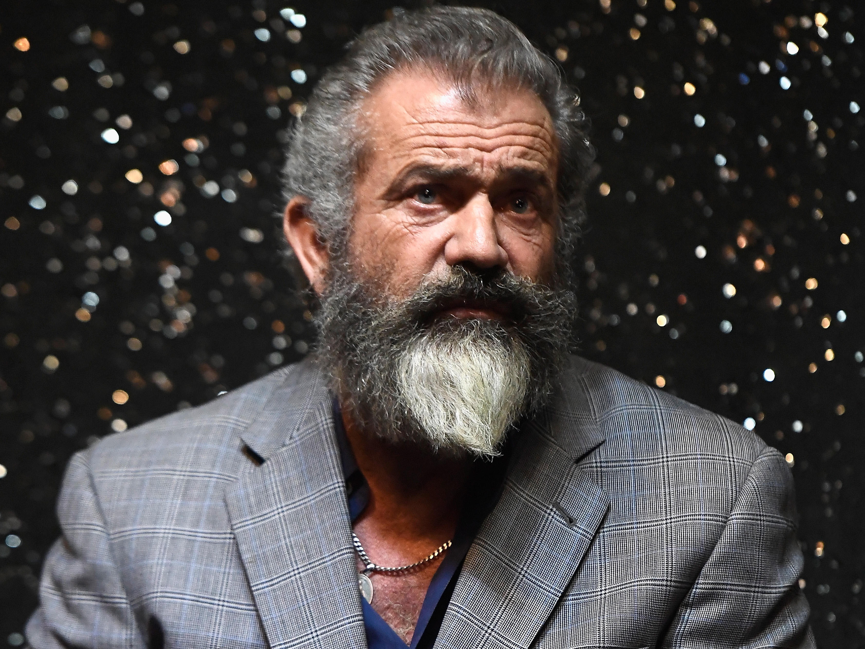 sao quoc te xin loi anh 6