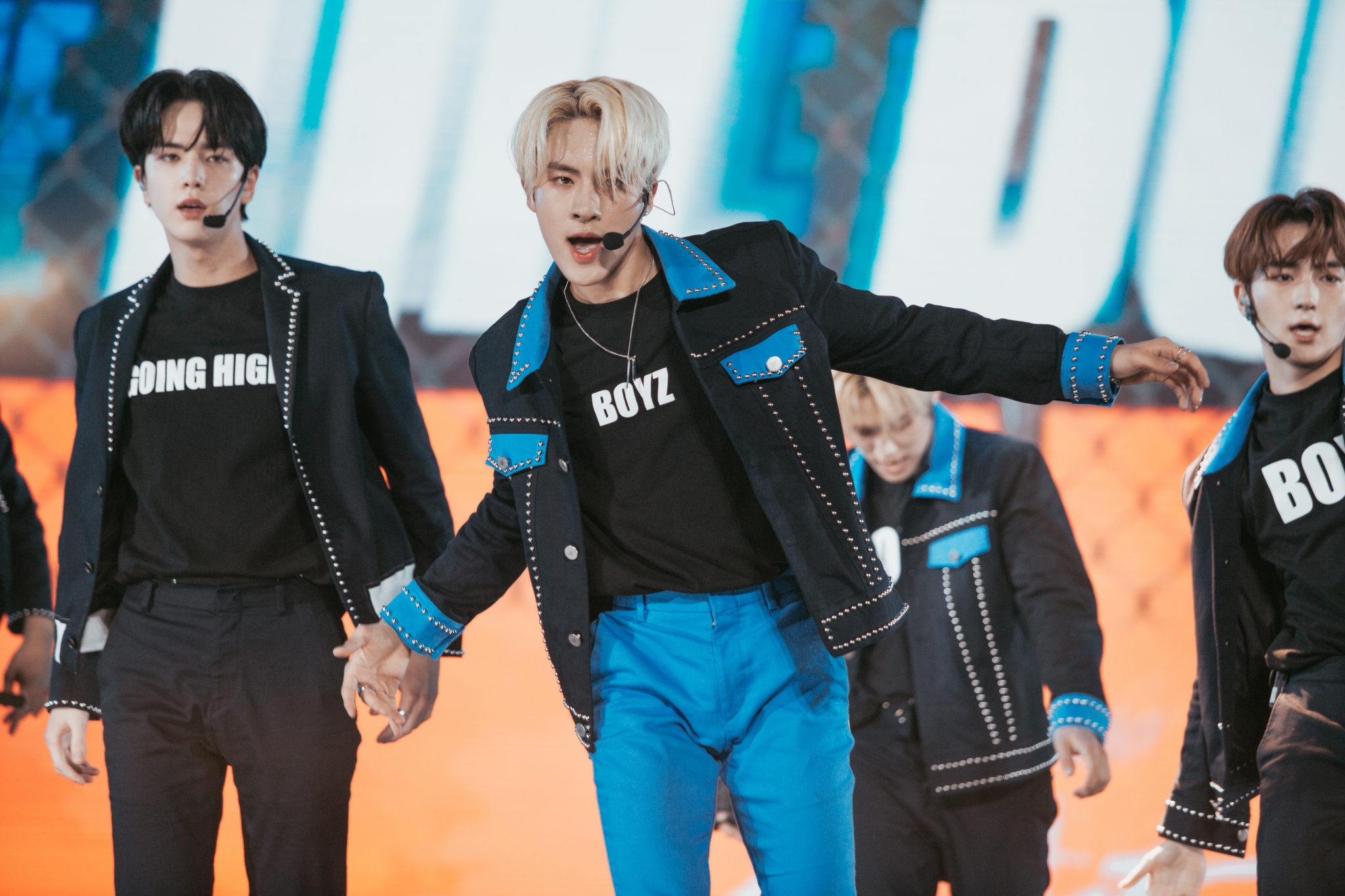 itzy the boyz viet nam anh 10