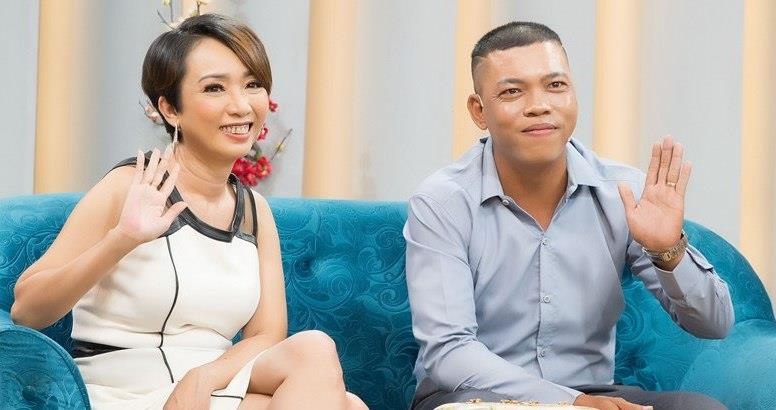 Nghe si cai luong trai long chuyen yeu ban trai kem 12 tuoi hinh anh